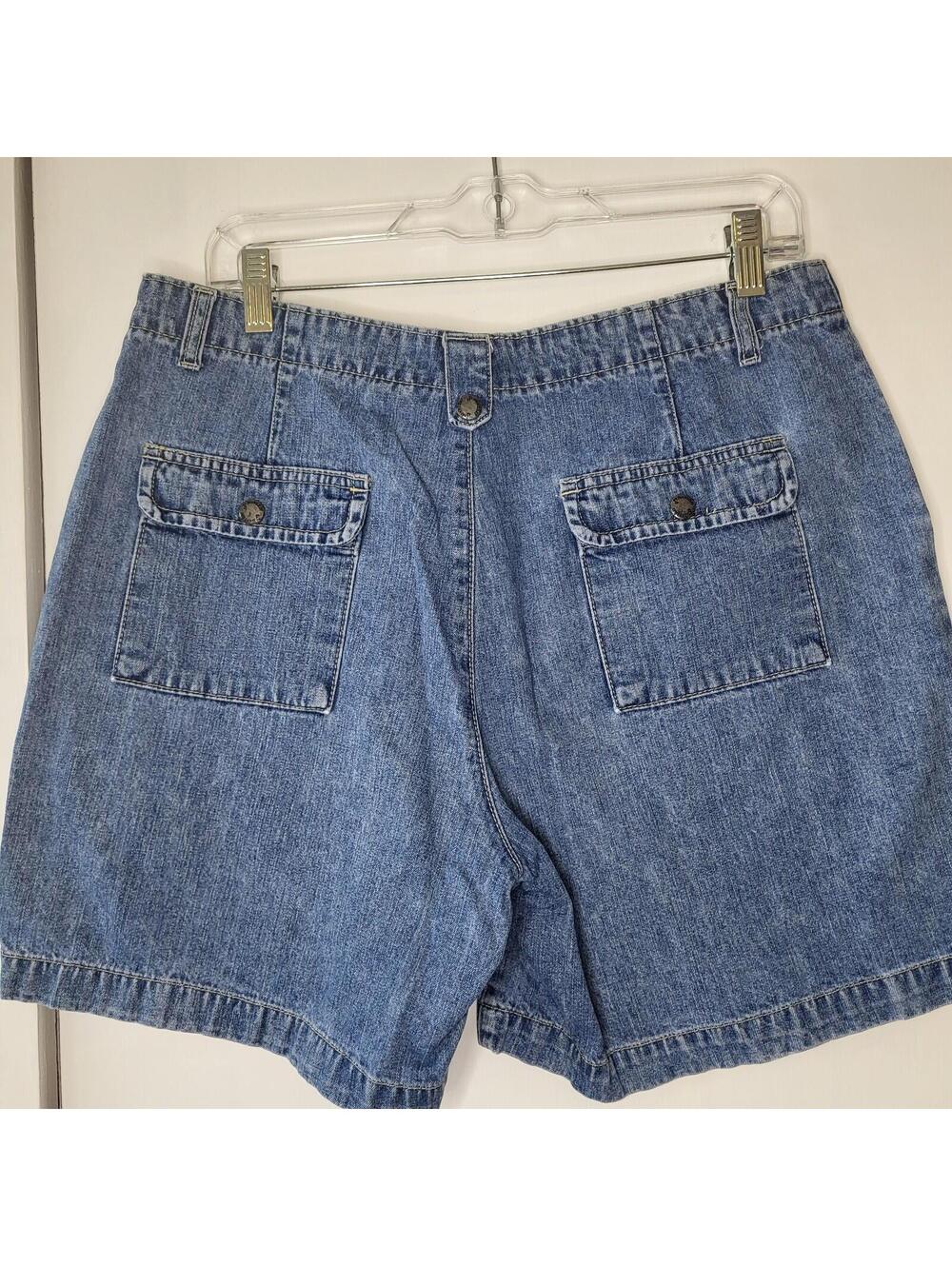 St. John's Bay Light Blue Denim Jean Shorts - Picture 3 of 9